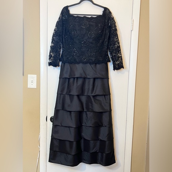 JOVANI Beaded Lace Gown Dress Mother Bride Evening Formal Black Tie Size 14 - Picture 2 of 10